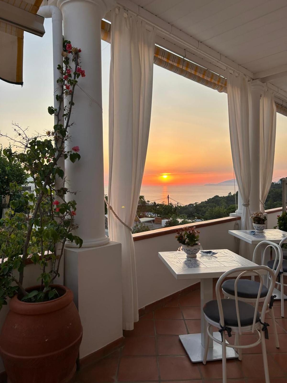 B&B Villa Cristina 阿纳卡普里 外观 照片
