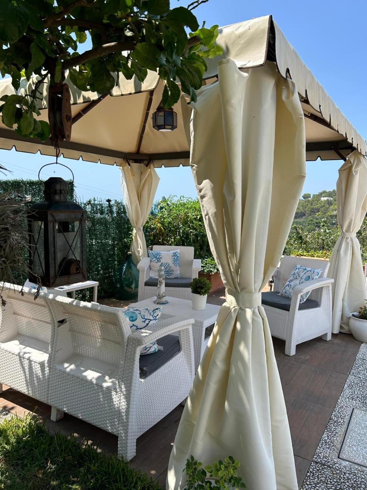 B&B Villa Cristina 阿纳卡普里 外观 照片