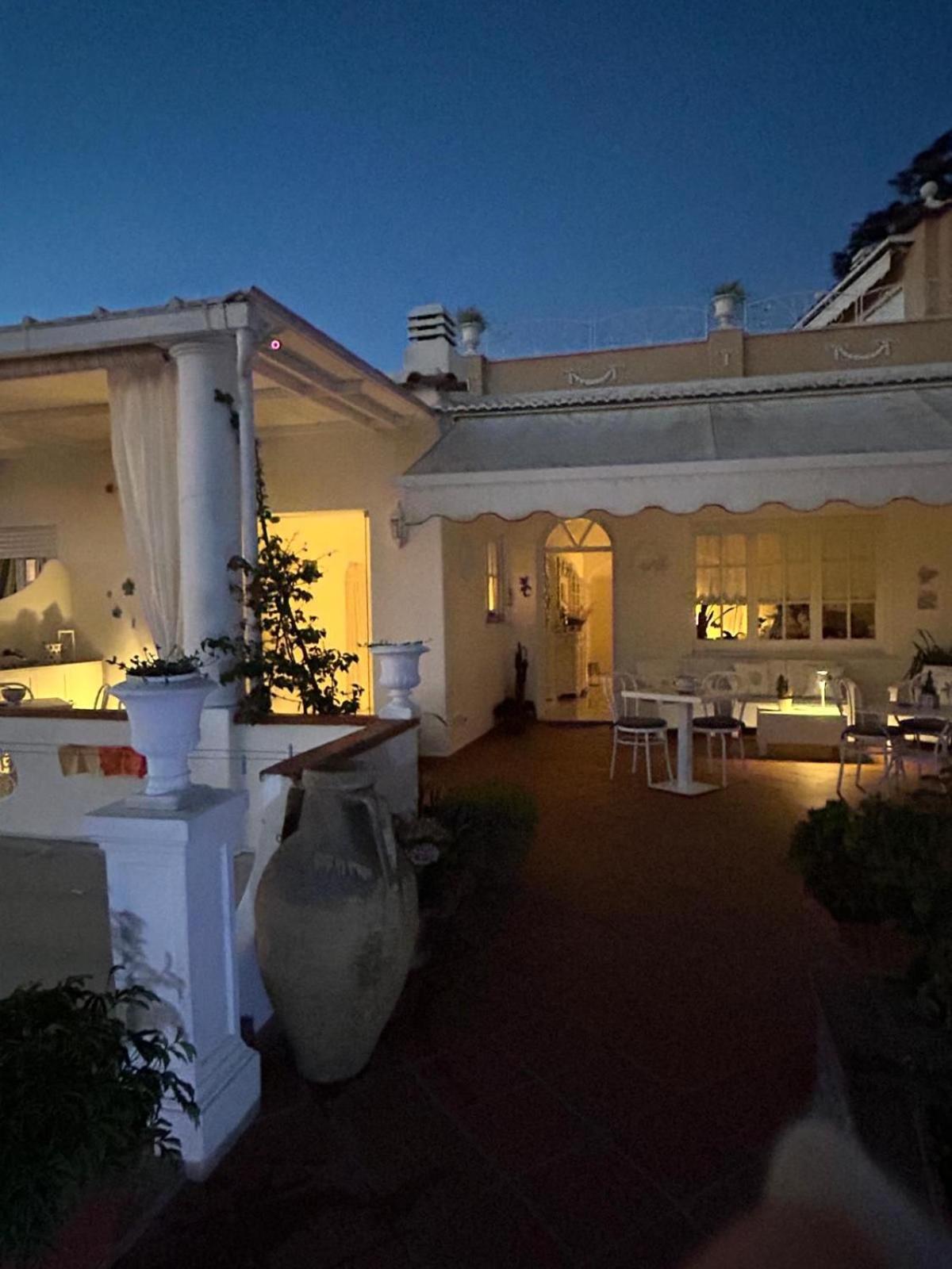 B&B Villa Cristina 阿纳卡普里 外观 照片