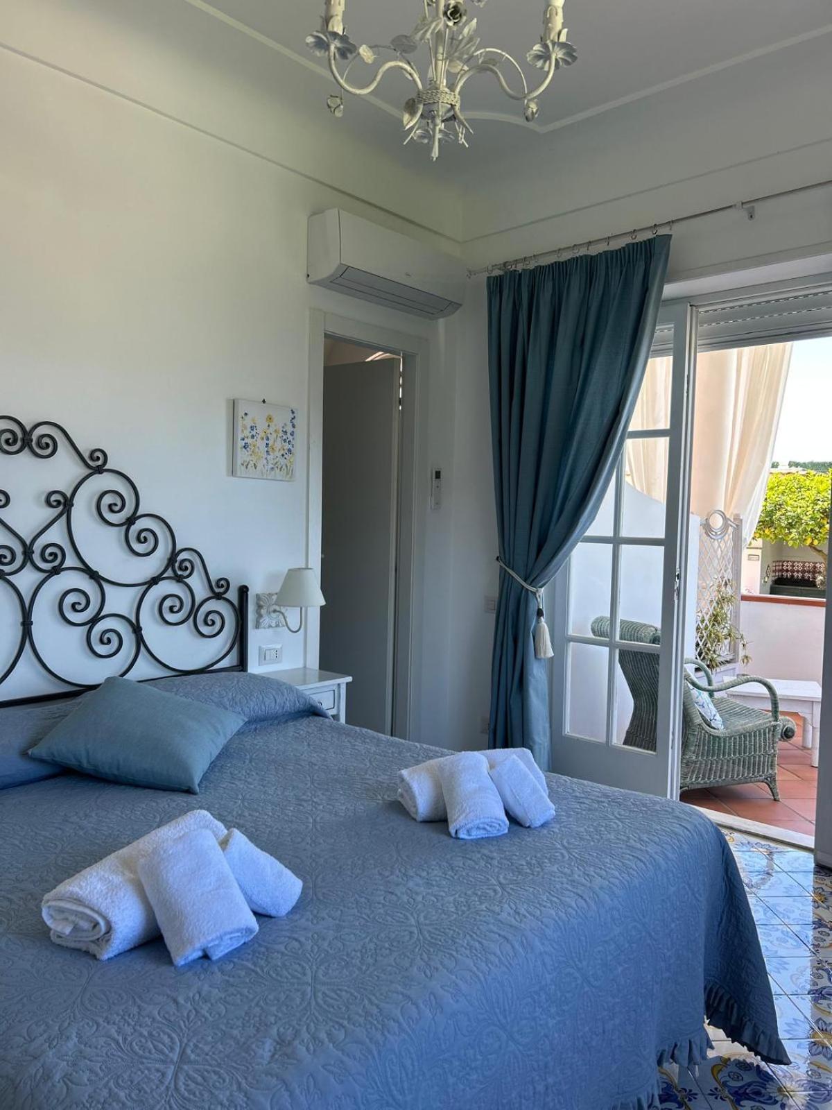 B&B Villa Cristina 阿纳卡普里 外观 照片